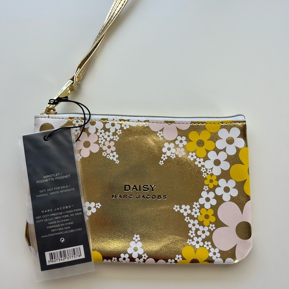 NWT - Marc Jacobs Wristlet - Picture 3 of 9